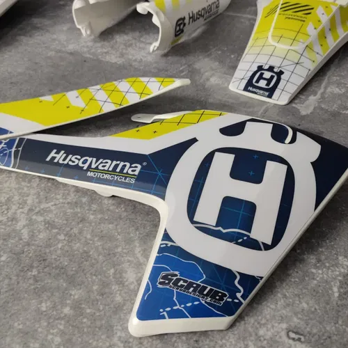 Plastics + Graphics Husqvarna TE FE 2017 2018 2019 - 150 250 300 350 450 501
