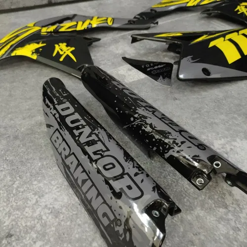 Plastics + Graphics Suzuki RMZ 250 2004-2009 RMZ 450 2005-2007