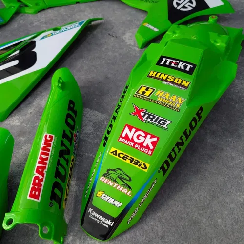 Plastics + Graphics Kawasaki KX450 2024-2025 KX250 2025 KXF KX450X