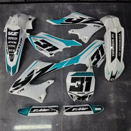 Plastics + Graphics Yamaha YZ125 YZ250 2022 2023 2024 2025 Custom number+name