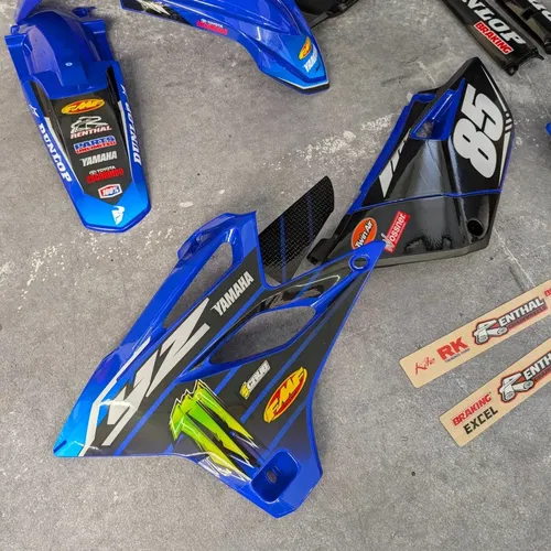 Plastics + Graphics Yamaha YZ 85 2019-2021 Restyle | Custom race number
