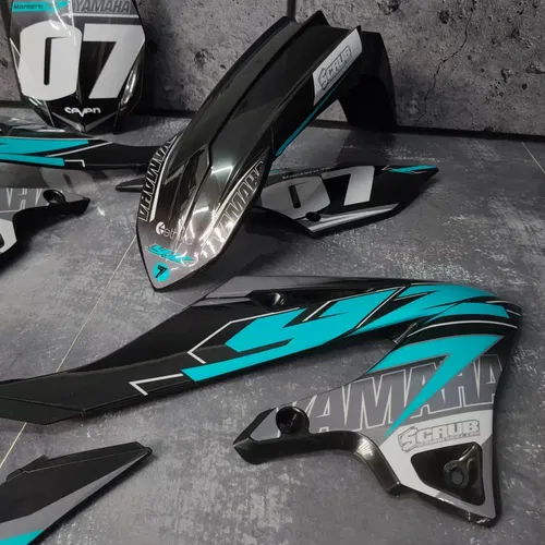 Plastics + Graphics Yamaha YZ125 YZ250 2022 2023 2024 2025 Custom number + name