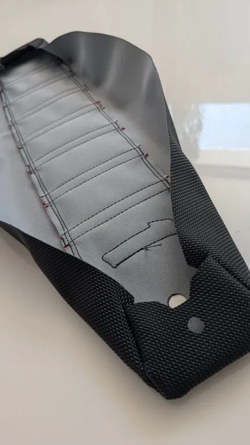 Seat Cover Ribbed Gripper Beta RR Motard Enduro 125R 2T 50 125LC 2021-2025