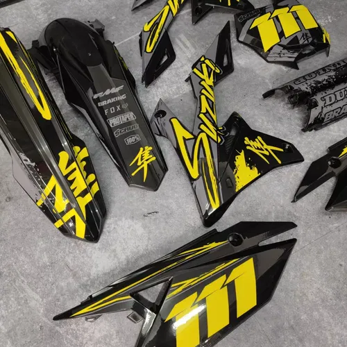 Plastics + Graphics RM Restyle Suzuki RM125 RM250 2001-2003  fitted decals