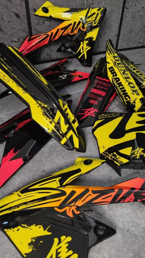 Plastics + Graphics Suzuki RMZ 450 2018-2025 RMZ 250 2019-2025 decals applied