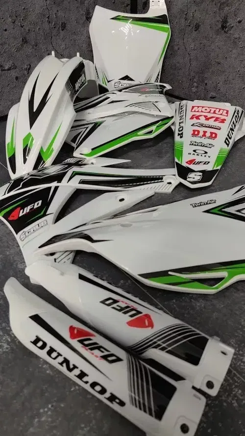 Plastics + Graphics Kawasaki KX85 2014-2021 - Fitted