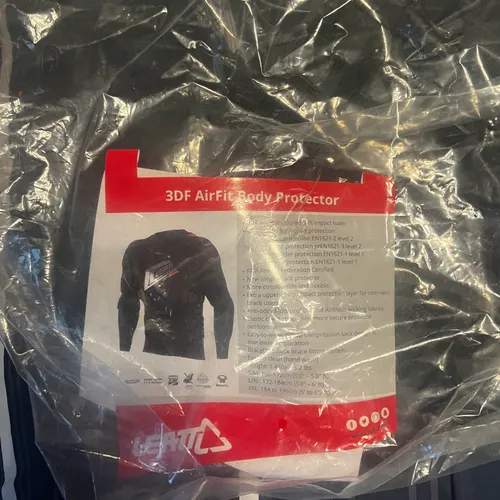 Leatt 3DF AirFit Body Protector - Size L/XL