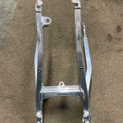 KX 250 KX450 Subframe with beefed up exhaust mount