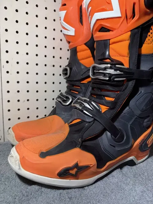 ALPINESTARS TECH 10  MX OFF ROAD BOOTS BLACK GRAY ORANGE FLURO SIZE US 12