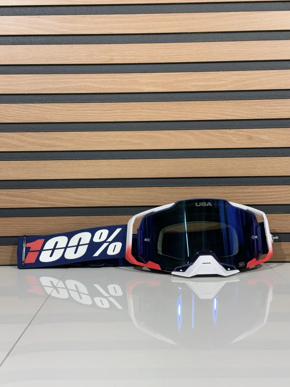 100% Armega Goggle LE MXON USA - HiPer Red / Blue Lens Limited Edition