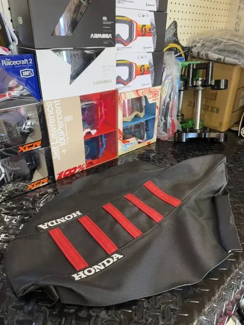 CRF150r RB Seat Cover