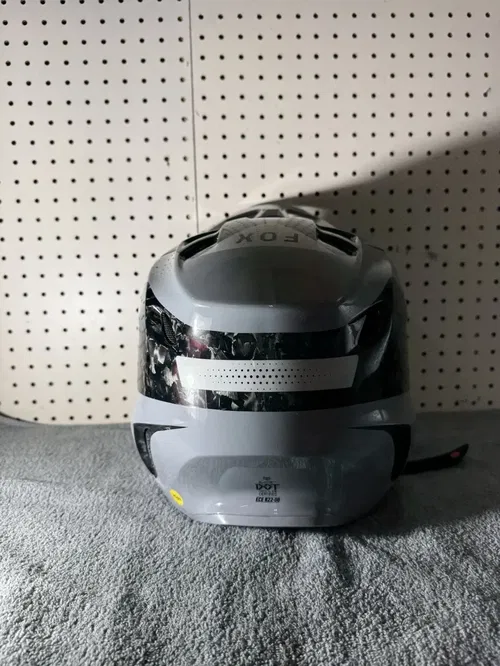 FOX V3RS Infinite Grey Carbon Gray/Black/Whire Adult Large LIKE NEW!