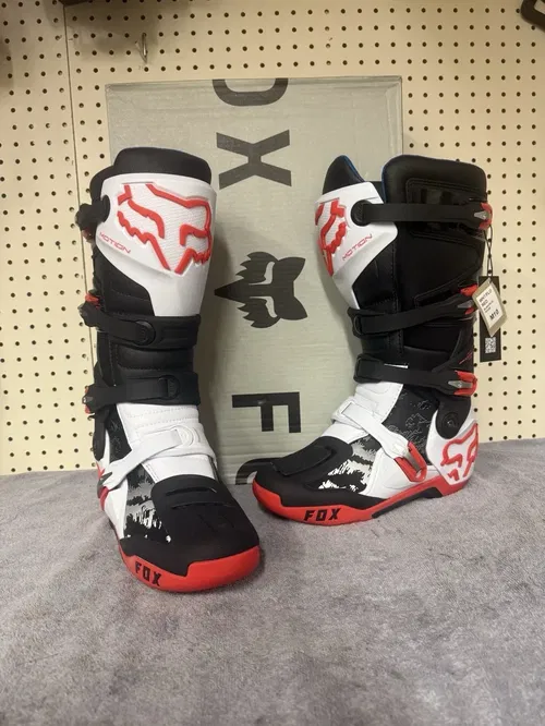 New Unreleased Fox Racing Motion Boots - White/Flo Red - US Size 10