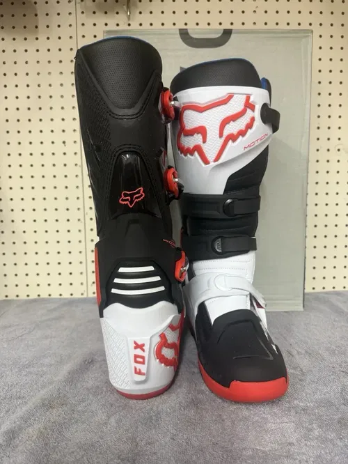 New Unreleased Fox Racing Motion Boots - White/Flo Red - US Size 10