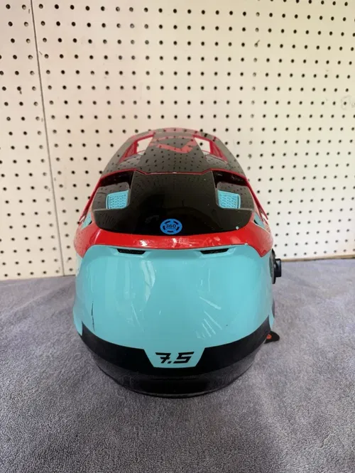 Leatt Moto 7.5 Helmet + Goggle Kit