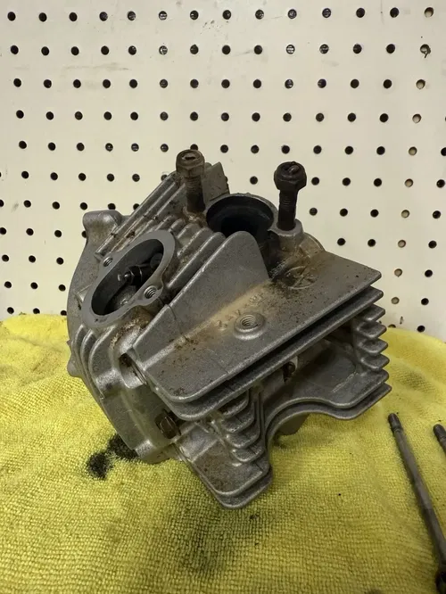 2006 (2002-2009) Kawasaki KLX110 ENGINE MOTOR CYLINDER HEAD DRZ 110 11008-1431