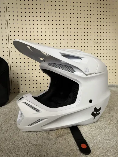 Youth FOX V3 Solid White Helmet YL