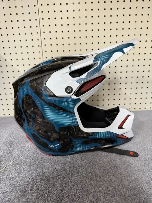 FOX V3RS Helmet “ Withered “  Size Large