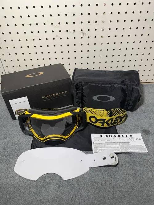 Oakley Airbrake Mx Moto B1b Goggle Yellow