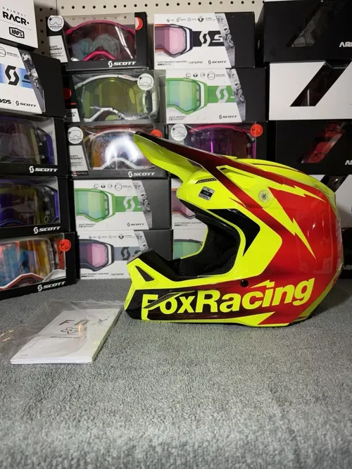 Fox Racing V1 Statk Youth Medium MX Offroad Helmet Red/Yellow