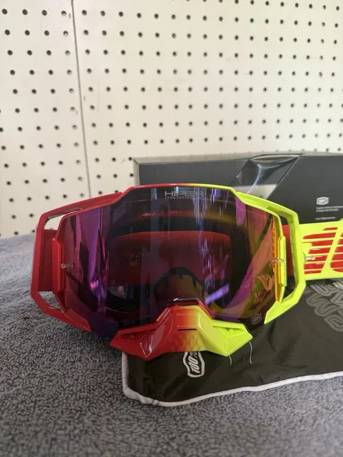 100 % ARMEGA Goggles - Solaris HiPER Red Mirror Tint Lens