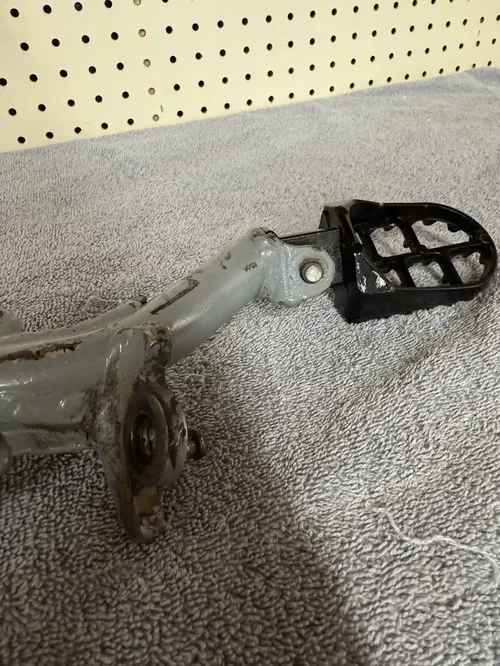 KLX 110 / DRZ 110 OEM Peg Bar With Oversized Pegs