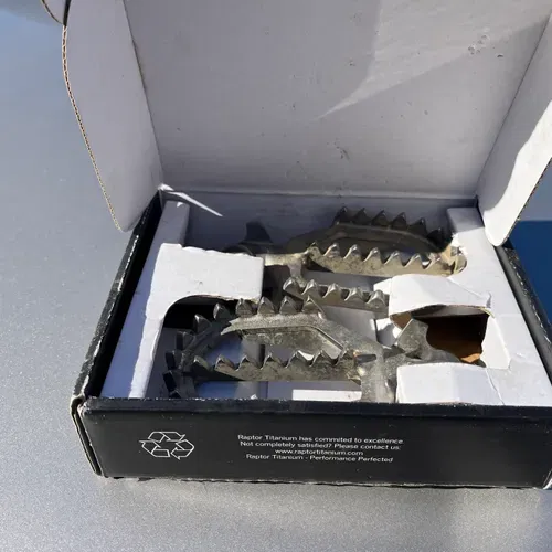 Raptor Titanium Foot Pegs For Kx