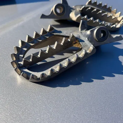Raptor Titanium Foot Pegs For Kx