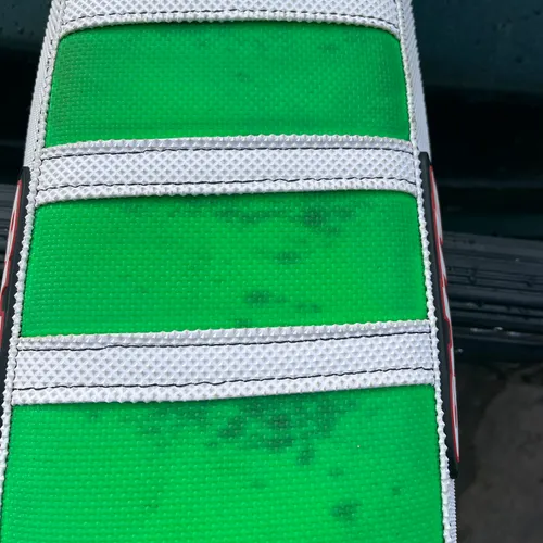 Guts Seat For 21/22 Kx250f