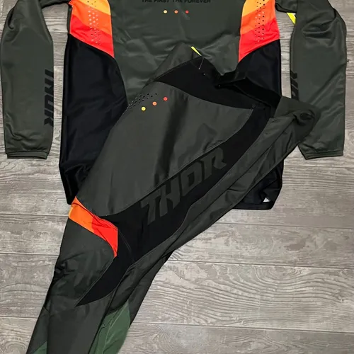Thor Pulse React Jersey/Pants - Army/Black - Medium / 32