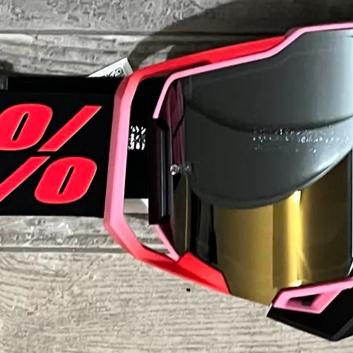 New Colorway! 100% Armega MX Goggles - Guerlin w/ Mirror Lens