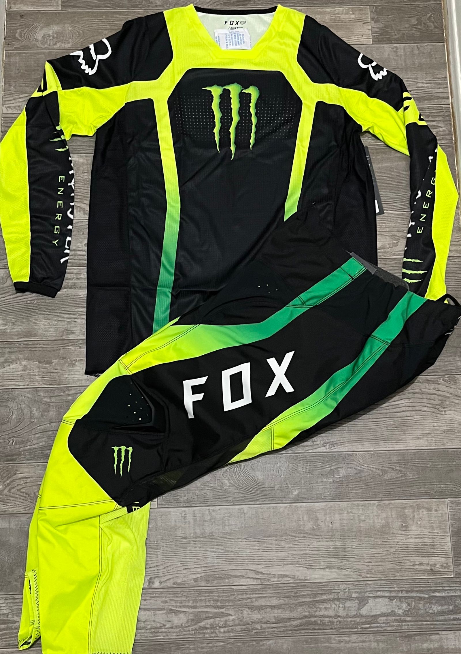 fox racing and monster logo