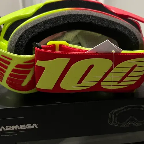3 - 100% Armega Goggles