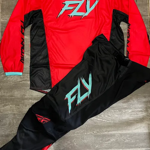 Fly Racing Kinetic Mesh Rave Gear Combo - Red/Black/Mint
