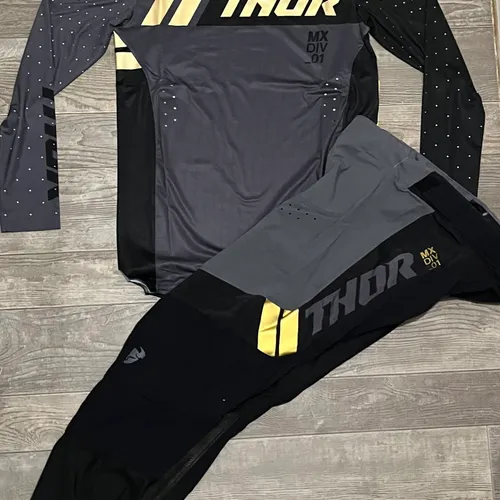 2023 Thor Prime Drive Gear Combo - Black/Grey - Small / 30