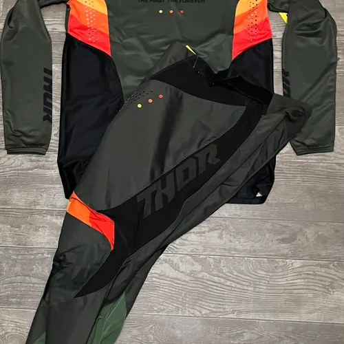 Thor Pulse React Jersey/Pants - Army/Black - Medium / 32