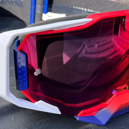 100% Armega Factory Goggles w/ Hiper Red Lens