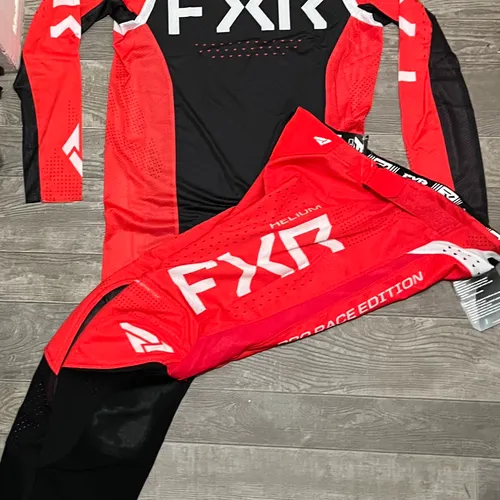 FXR Helium MX Gear Combo - Red/Black - Large / 34