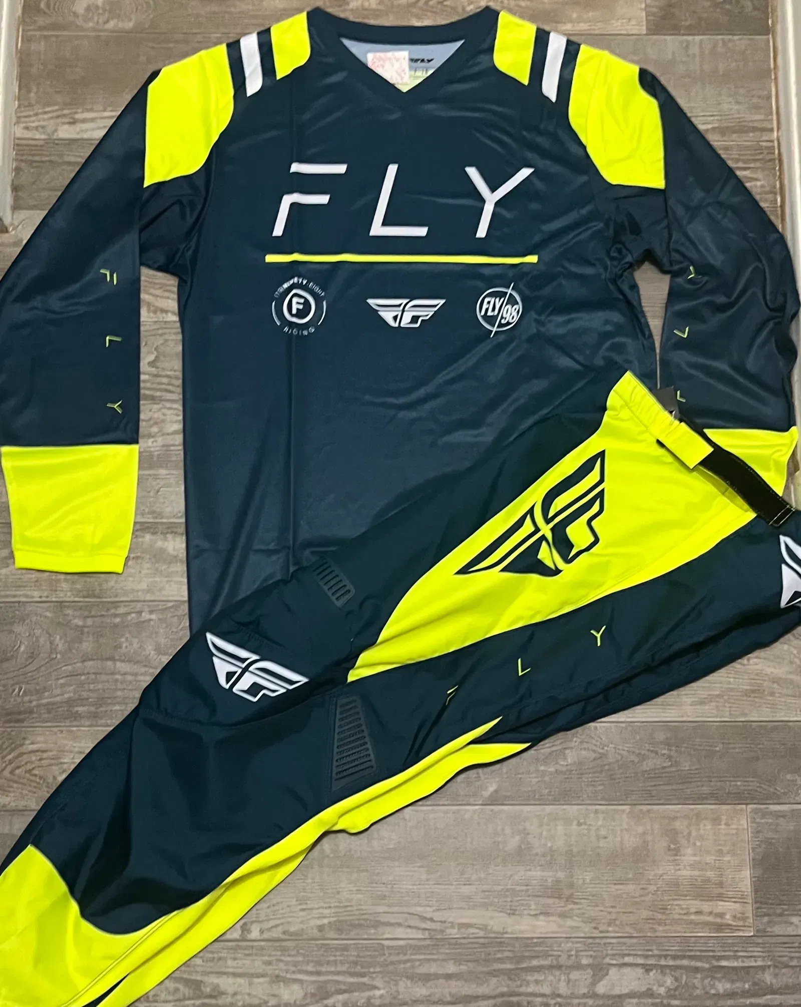 2024 Fly Racing F-16 Gear Combo - Navy/Hi-Vis/White
