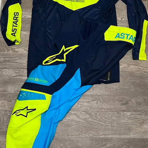 Alpinestars Techstar Factory Jersey/Pants - Large / 36