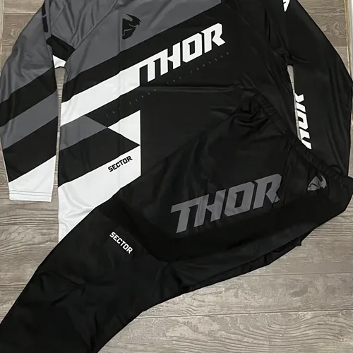 Thor Sector Checker Gear Combo - Black/Gray