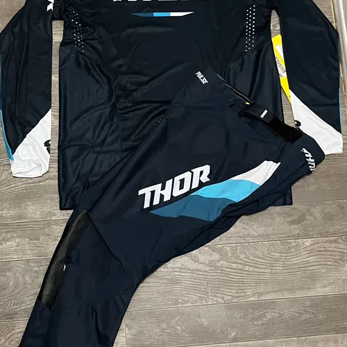 Thor Pulse AIR Cameo Pants 2023 — Privateer Mx Supply