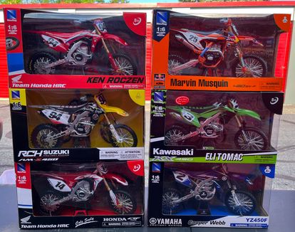 New Ray 1:6 Scale Collectibles - Tomac, Roczen, Seely, Webb