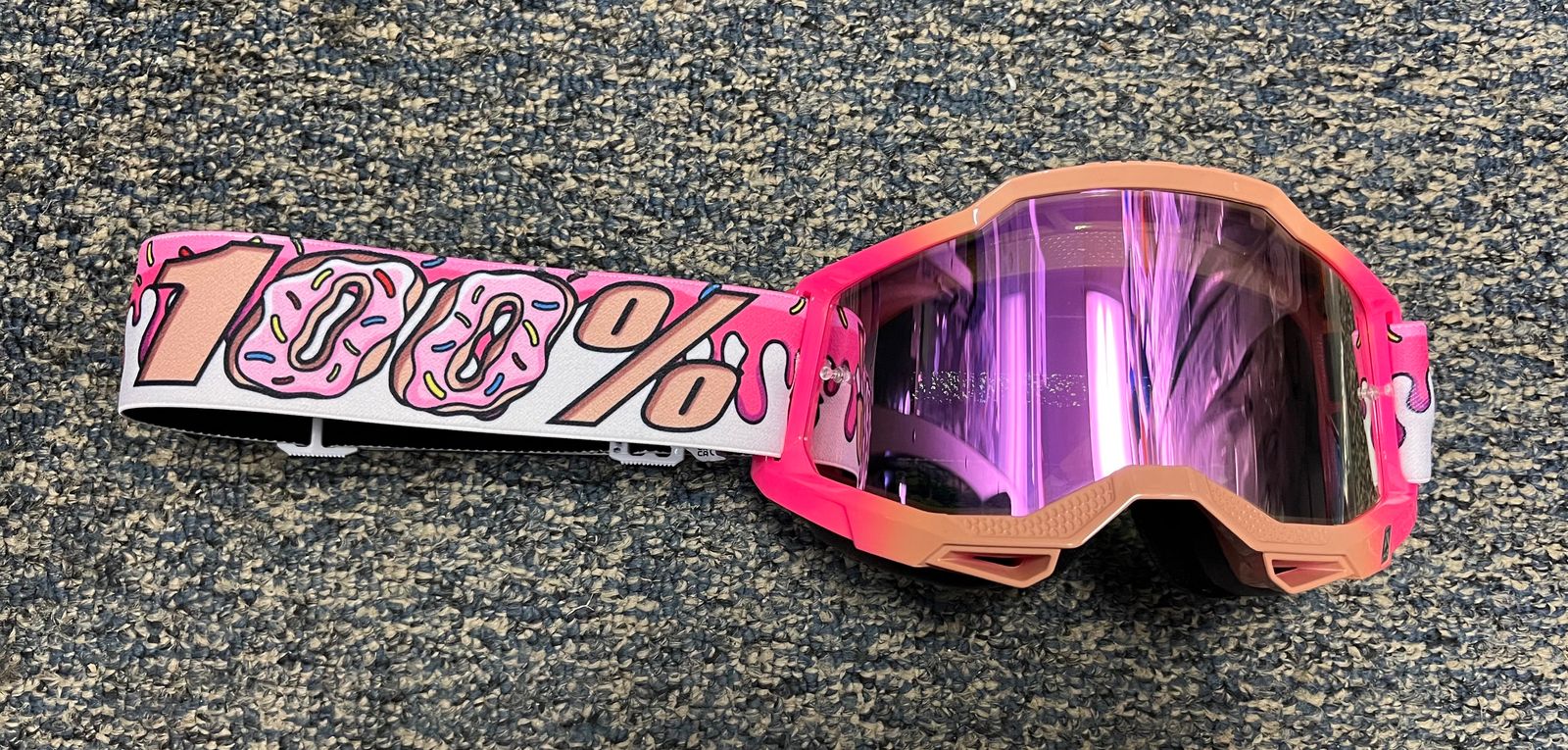 100 pink goggles clearance