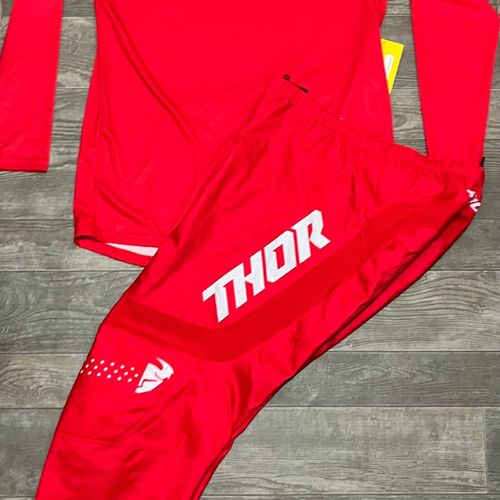 Thor Youth Sector Minimal Gear Combo - Red