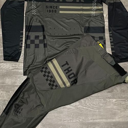 Thor Youth Pulse Combat Gear Combo - Army/Black