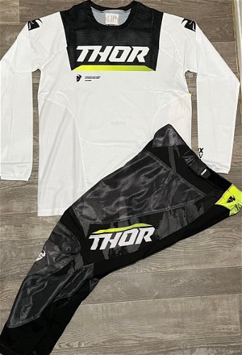 Thor Pulse Air Cameo Gear Combo - White/Black - Medium / 32