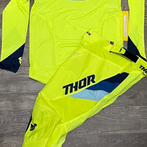 SALE! Thor Youth Pulse Tactic Gear Combo - Acid
