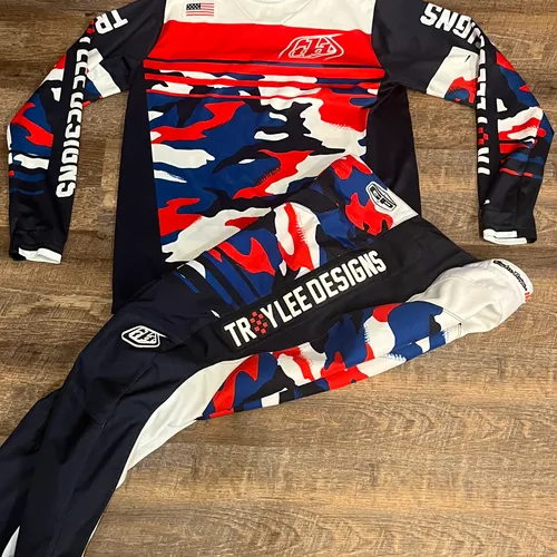 Troy Lee Designs GP Camo Gear Combo - Red/White/Blue