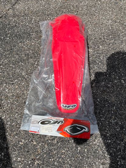 UFO Rear Fender - 05-08 CRF450R / Red